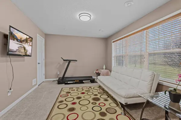 11920 Emery Village DR N, Champlin, MN 55316