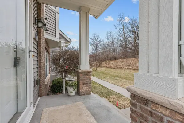 11920 Emery Village DR N, Champlin, MN 55316