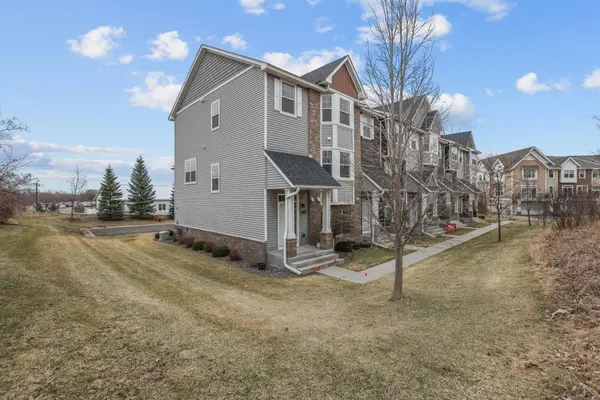 11920 Emery Village DR N, Champlin, MN 55316