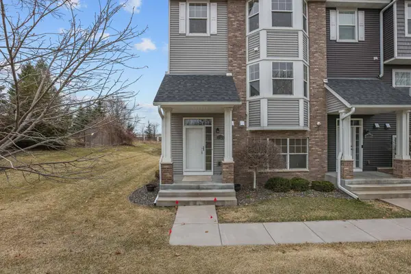 11920 Emery Village DR N, Champlin, MN 55316
