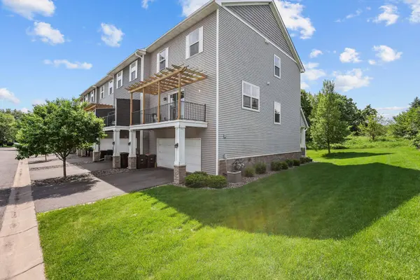 11920 Emery Village DR N, Champlin, MN 55316