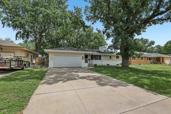 5518 Regent AVE N, Minneapolis, MN 55429