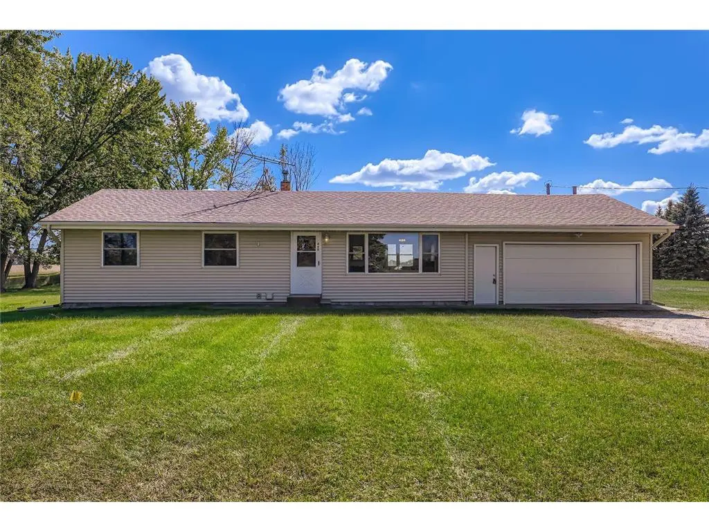 460 County Road 5 NW, Isanti, MN 55040-8009