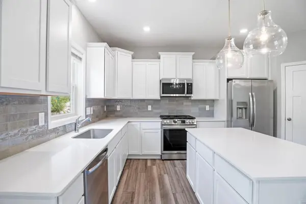 8907 Foust Ln, Rockford, MN 55373-7502