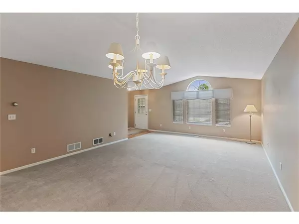 Albertville, MN 55301-8707,5598 Kalland Ave NE