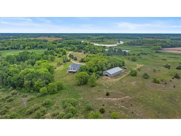 25809 Virgo St NE, Stacy, MN 55079-6138