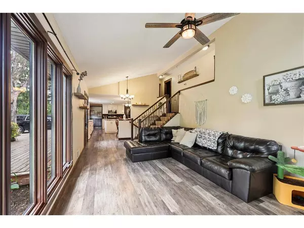 15611 Lexington Ave NE, Andover, MN 55304-5916