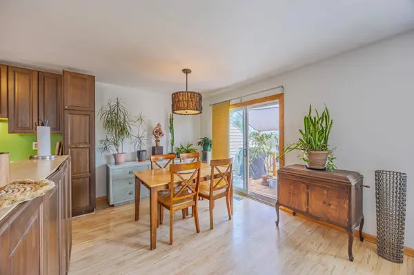 4595 Horizon CIR, Eagan, MN 55123