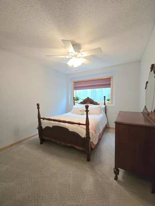 15066 Dundee AVE, Apple Valley, MN 55124