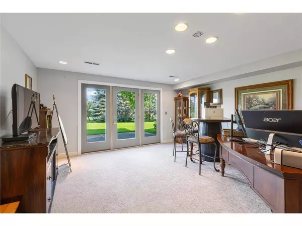 1056 E Lakeside Est, Perham, MN 56573-2200