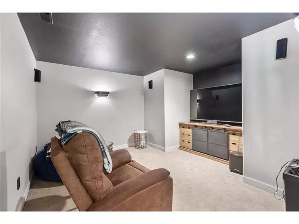 1056 E Lakeside Est, Perham, MN 56573-2200