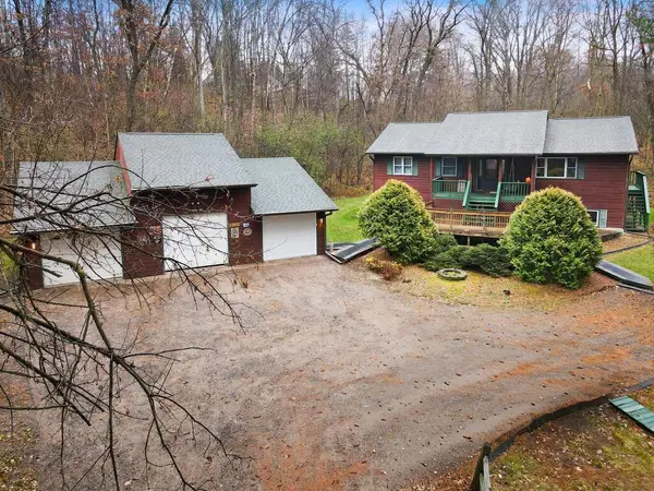454 Little Falls Dr, Amery, WI 54001-2810