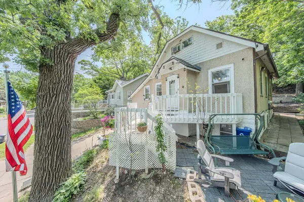 2394 Valentine AVE, Saint Paul, MN 55108