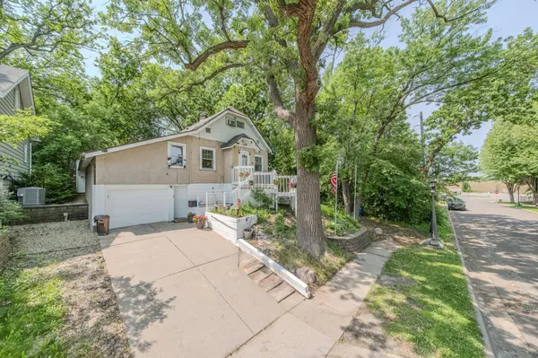 2394 Valentine AVE, Saint Paul, MN 55108