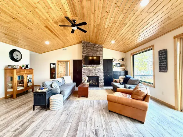 51425 Long Point PL, Mcgregor, MN 55760