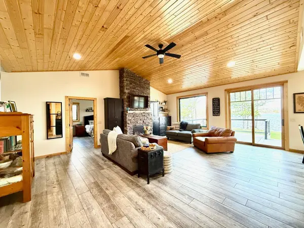51425 Long Point PL, Mcgregor, MN 55760