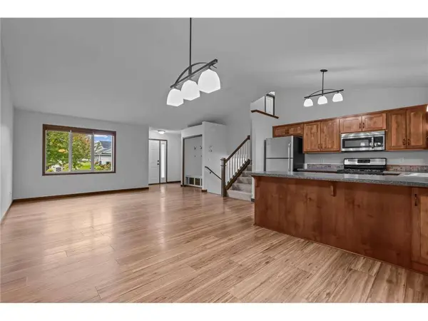 105 8th Ave SE, Isanti, MN 55040-3205