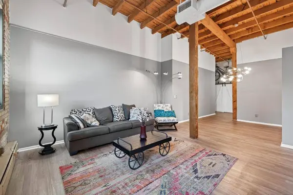 400 N 1st St #611, Minneapolis, MN 55401-1335
