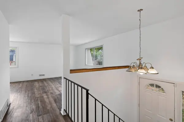 3750 Conroy TRL E, Inver Grove Heights, MN 55076