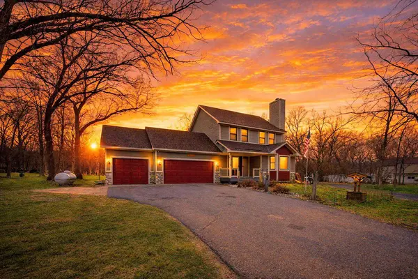 3335 Ten Oaks ST S, Cambridge, MN 55008