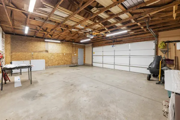 300 Rush Point DR, Stanchfield, MN 55080