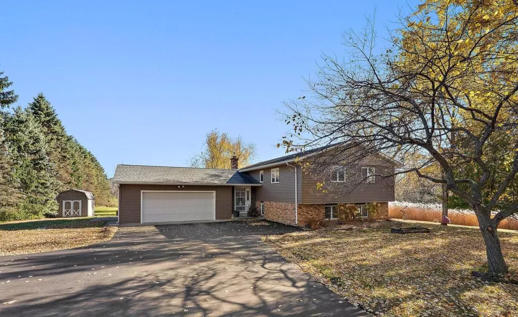 Hudson, WI 54016-8328,967 Sherman Rd