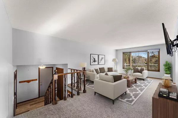 Hudson, WI 54016-8328,967 Sherman Rd