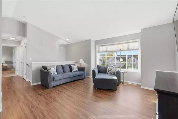 820 River TER, Prescott, WI 54021