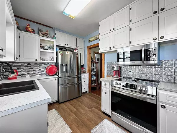 112 4th St NW, Ortonville, MN 56278-1362