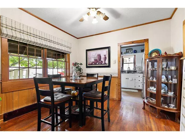 112 4th St NW, Ortonville, MN 56278-1362