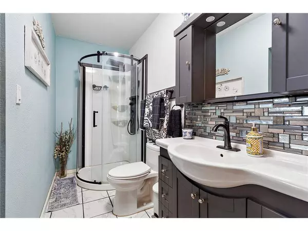 112 4th St NW, Ortonville, MN 56278-1362