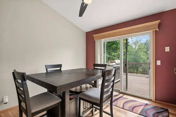 6007 Nathan Blvd, Rockford, MN 55373