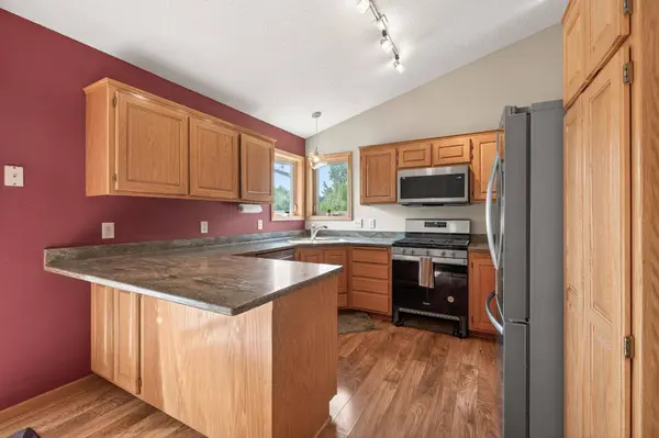 6007 Nathan Blvd, Rockford, MN 55373