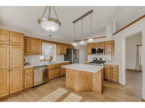 10283 Karston Ave NE, Albertville, MN 55301-8701