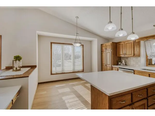 10283 Karston Ave NE, Albertville, MN 55301-8701