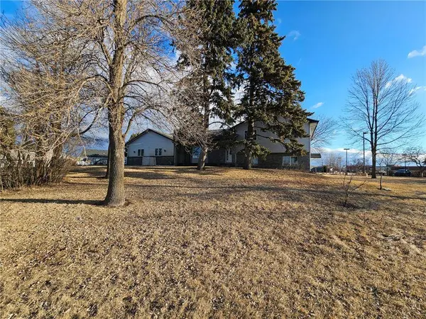 5020 Jason Ave NE, Albertville, MN 55301-9688