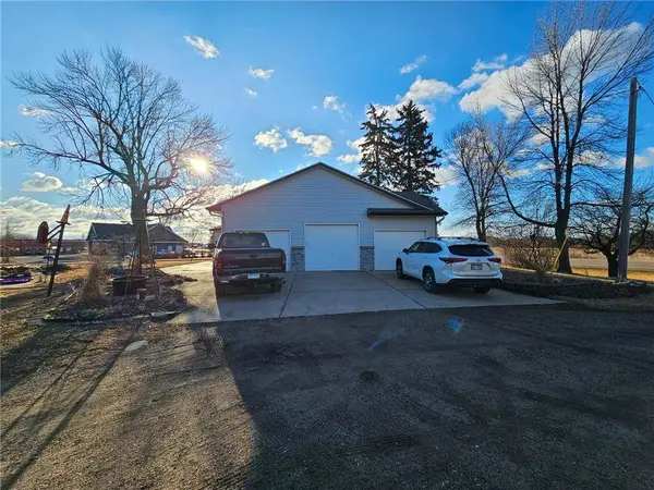 5020 Jason Ave NE, Albertville, MN 55301-9688