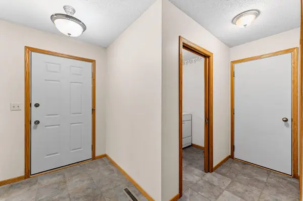 18555 Forest BLVD N, Forest Lake, MN 55025