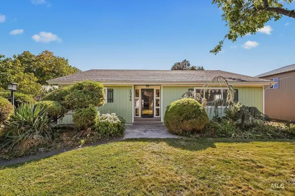 1344 Hemlock Ave