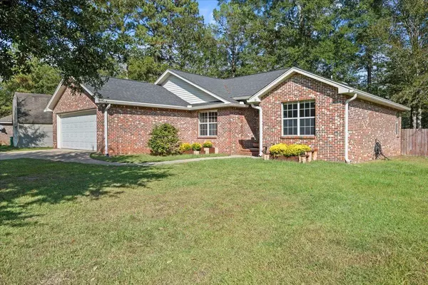 10 Keystone Dr, Petal, MS 39465-2525