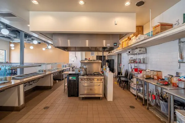 1333 N Plaza Drive, Granbury, TX 76048