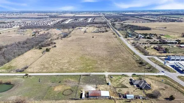 703 E Cook Street, Josephine, TX 75173