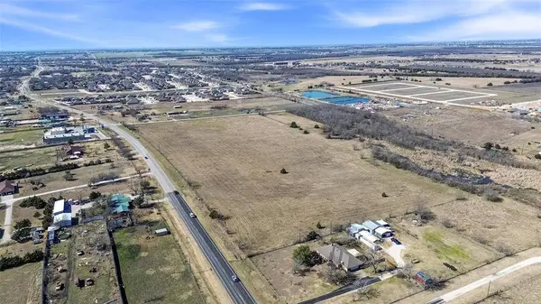 703 E Cook Street, Josephine, TX 75173