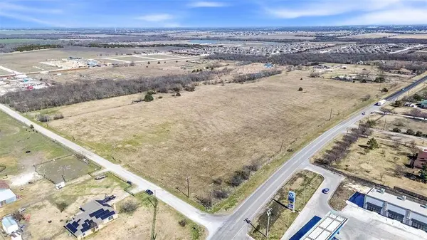 703 E Cook Street, Josephine, TX 75173