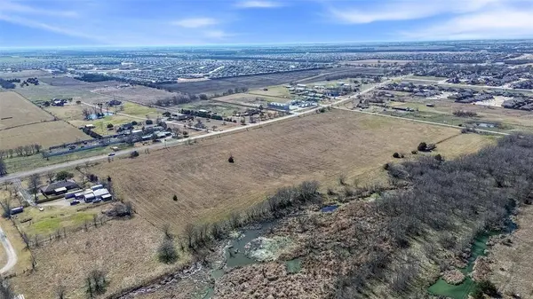 703 E Cook Street, Josephine, TX 75173