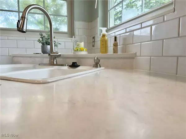 1830 Mitchells LN, Marietta, OH 45750