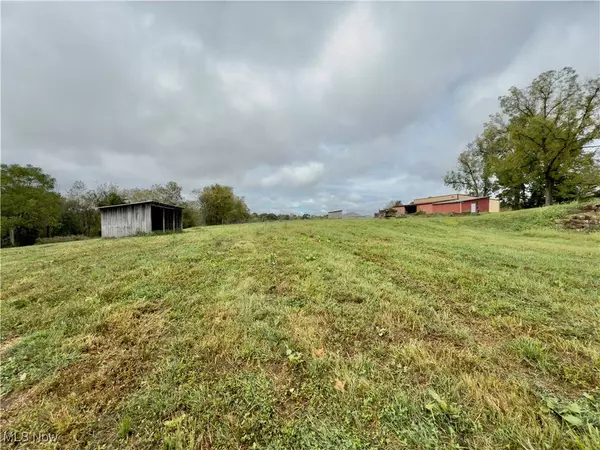 2109 Bell RD, Vincent, OH 45784