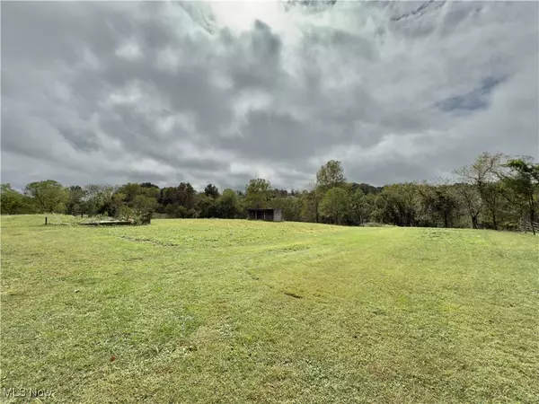 2109 Bell RD, Vincent, OH 45784