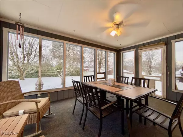 43 Romine RD, Washington, WV 26181