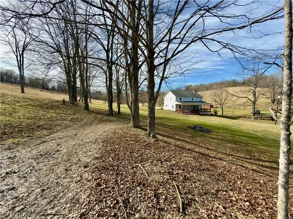 17377 Murphy RD, Amesville, OH 45711